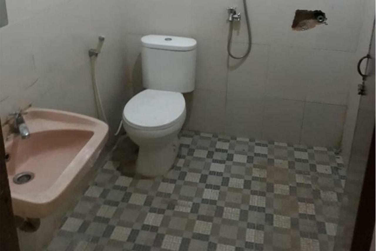 Oyo 1752 Hotel Wisata Kisaran Экстерьер фото